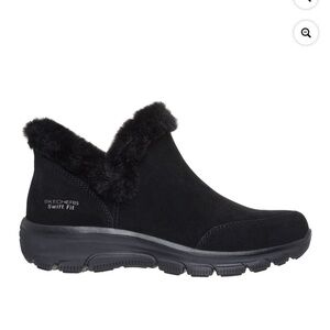 Skechers Women's Swift Fit Easy Going Boot